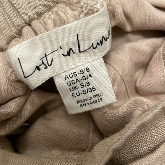 Lost in Lunar Set - Picture 8 of 10